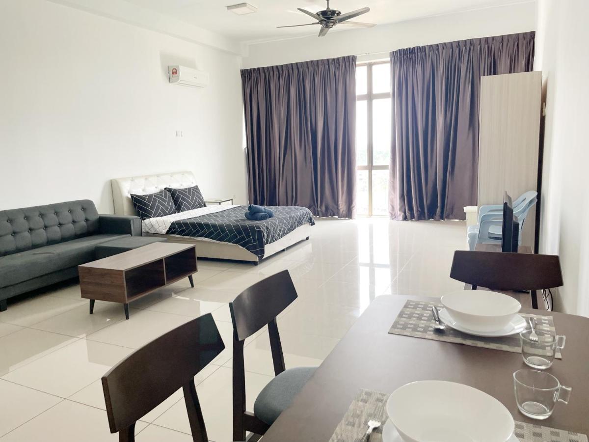 Palazio Serviced Apartment In Mount Austin Near Aeon Ikea Toppen Hsi Johor Bahru Kültér fotó