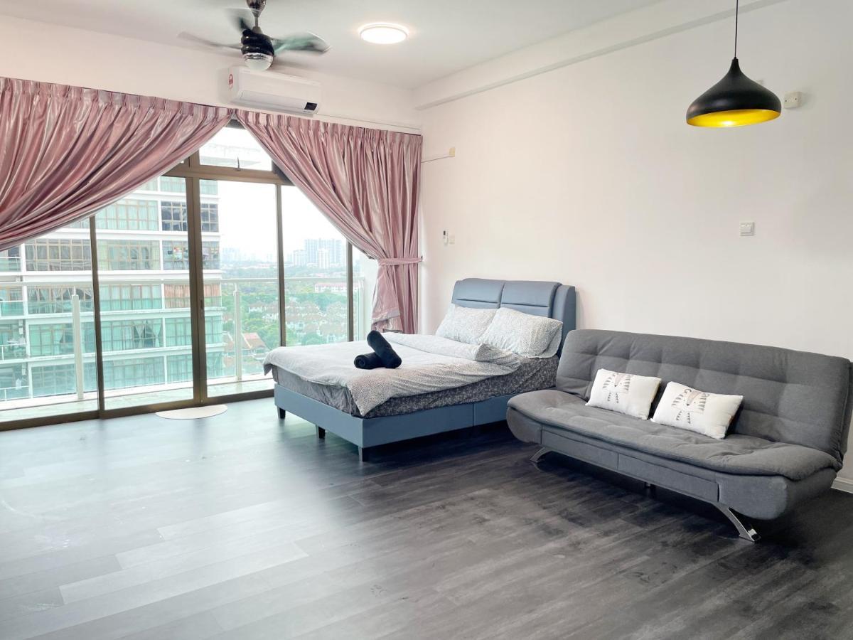 Palazio Serviced Apartment In Mount Austin Near Aeon Ikea Toppen Hsi Johor Bahru Kültér fotó