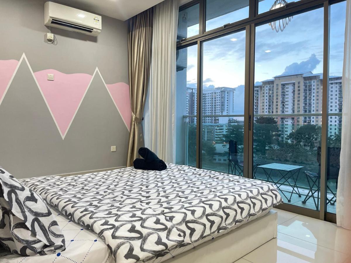 Palazio Serviced Apartment In Mount Austin Near Aeon Ikea Toppen Hsi Johor Bahru Kültér fotó