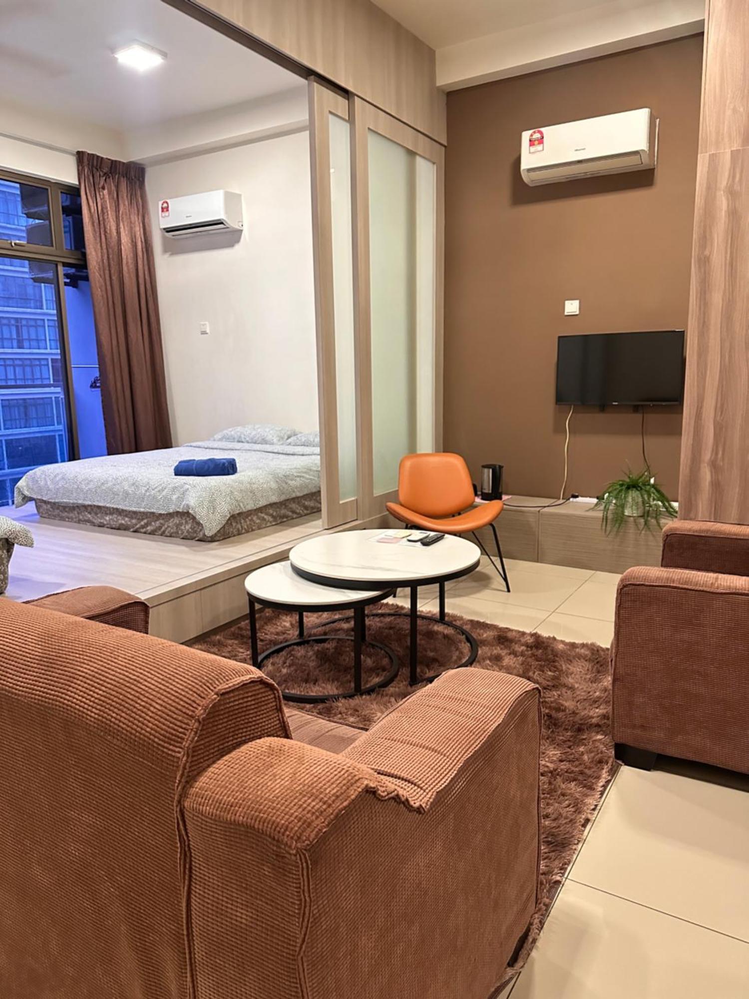 Palazio Serviced Apartment In Mount Austin Near Aeon Ikea Toppen Hsi Johor Bahru Kültér fotó